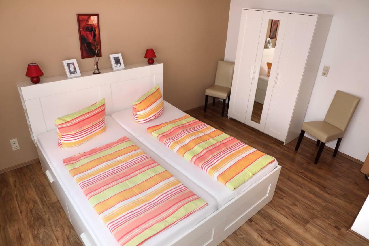 Ferienwohnungen Pension Aurora Каппель-Графенхаузен Экстерьер фото