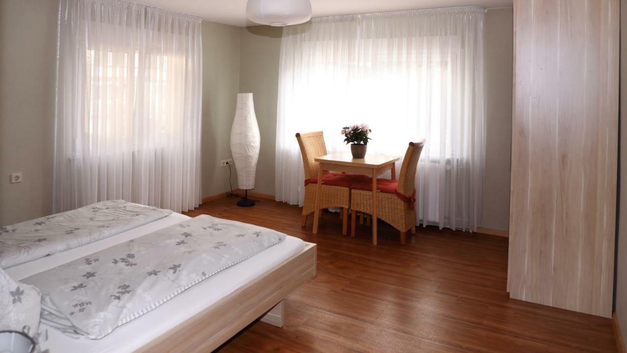 Ferienwohnungen Pension Aurora Каппель-Графенхаузен Экстерьер фото