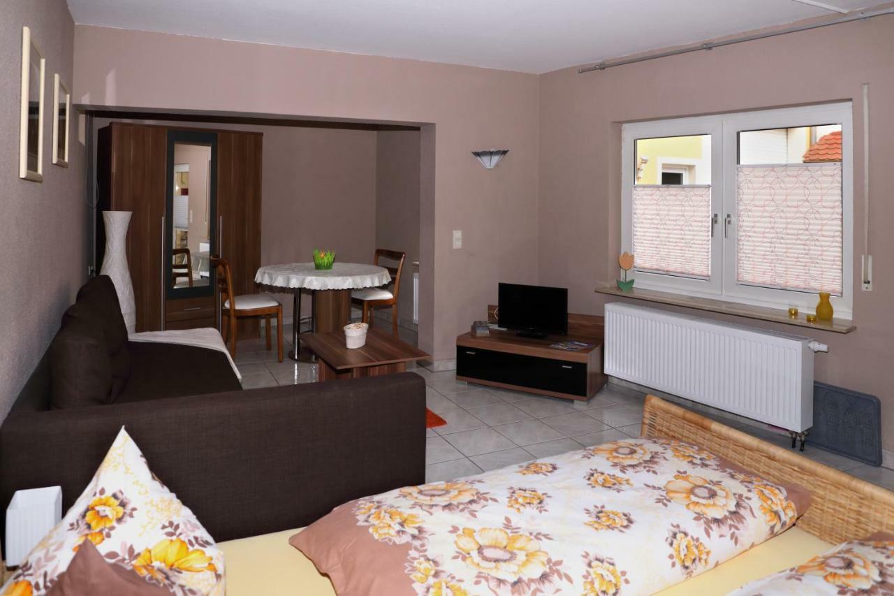 Ferienwohnungen Pension Aurora Каппель-Графенхаузен Экстерьер фото